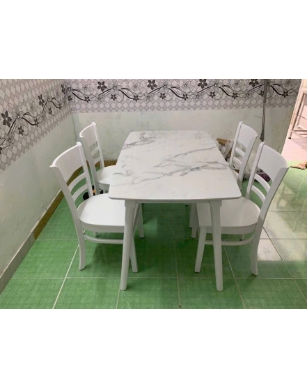 Bàn Ăn 4 Ghế Gỗ – Giải Pháp Hoàn Hảo Cho Không Gian Bếp Hiện Đại
